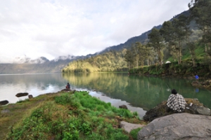 Rinjani Trekking Lake Program