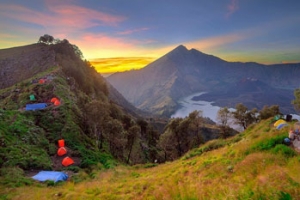 Rinjani Trekking: 4 Days 3 Nights Via Senaru Route